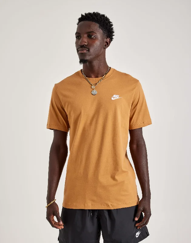 Nike Club Tee Trendy Men's Scandinavian