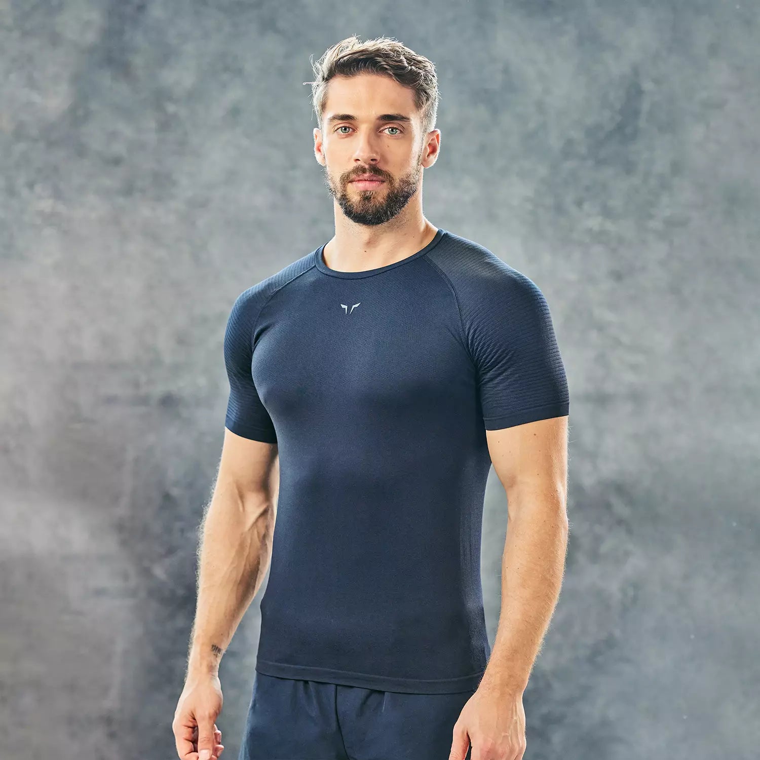 Lab360° Seamless Flex Tee - Black Sophisticated Men's French